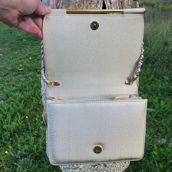 Shoulder Dressy Purse. - Picture 5 of 8